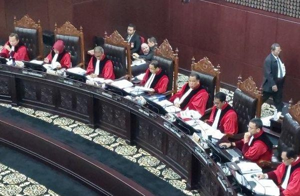 Mahkamah Konstitusi Putuskan Pemungutan Suara Ulang di Dua Kecamatan Kabupaten Banggai untuk Pilkada 2024