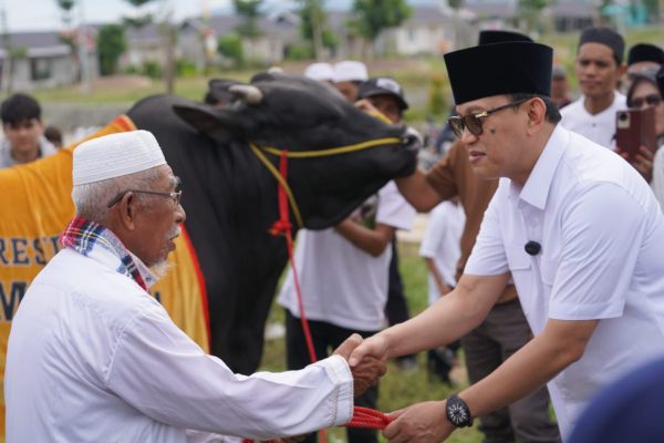 Presiden RI Serahkan Hewan Kurban untuk Warga Petobo, Wali Kota Palu Sampaikan Apresiasi